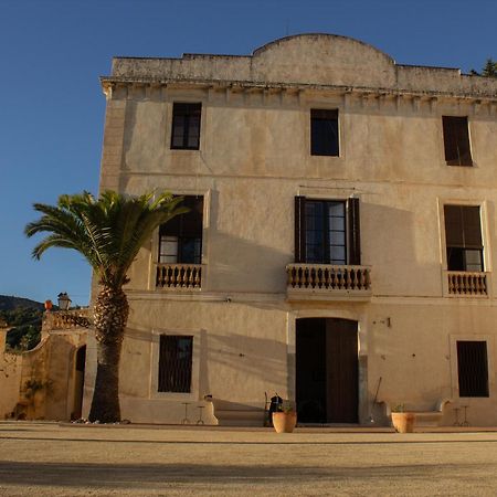 Can Rovira - Stunning Neoclassical Mansion, Just 20 Min Drive From Barcelona City Center, Ideal For Groups And Families Алелья Екстер'єр фото