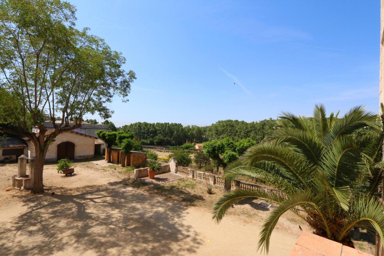 Can Rovira - Stunning Neoclassical Mansion, Just 20 Min Drive From Barcelona City Center, Ideal For Groups And Families Алелья Екстер'єр фото